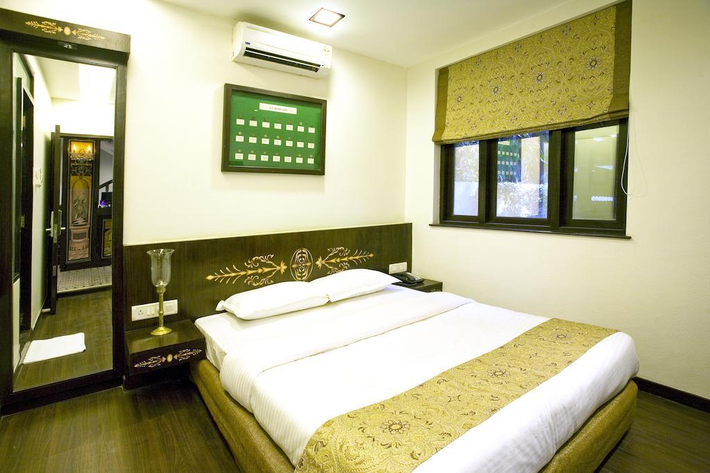Jc Chalet Mumbai Phòng bức ảnh