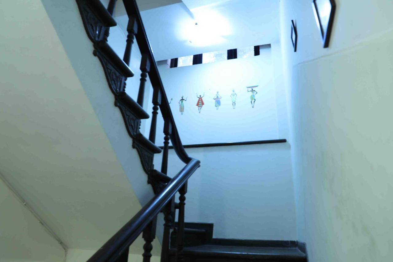Jc Chalet Mumbai Ngoại thất bức ảnh